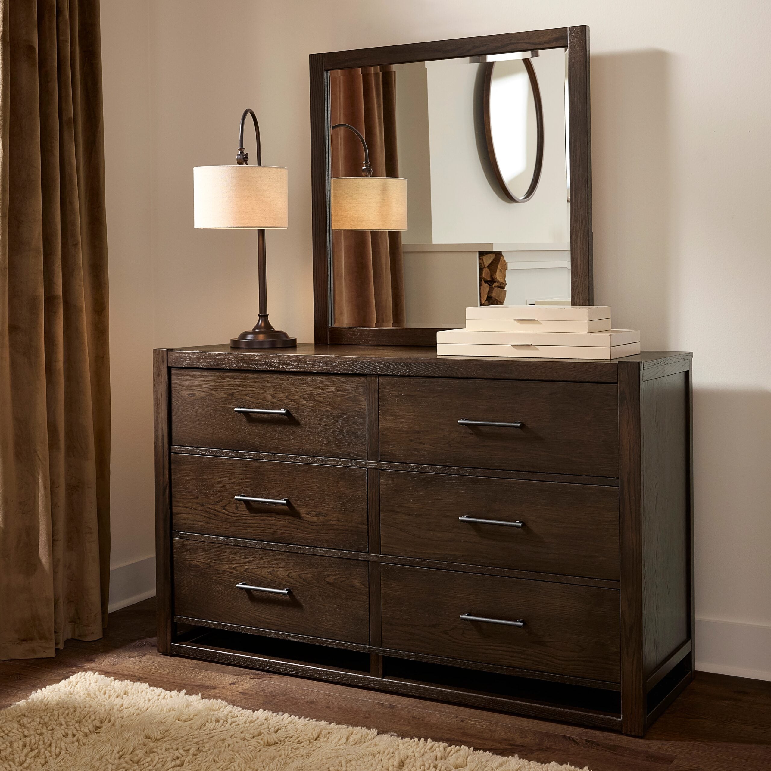 Dresser - 6 Drwr